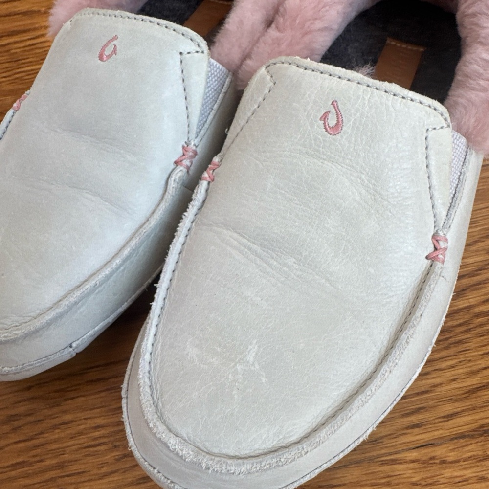 OluKai Women's Slippers in Cream and Pink - Picture 11 of 11